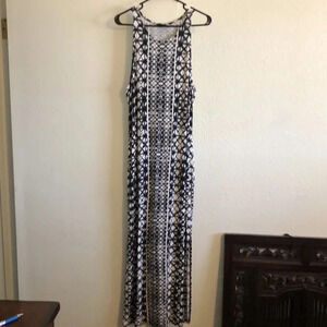 Mossimo long sleeveless geo print dress